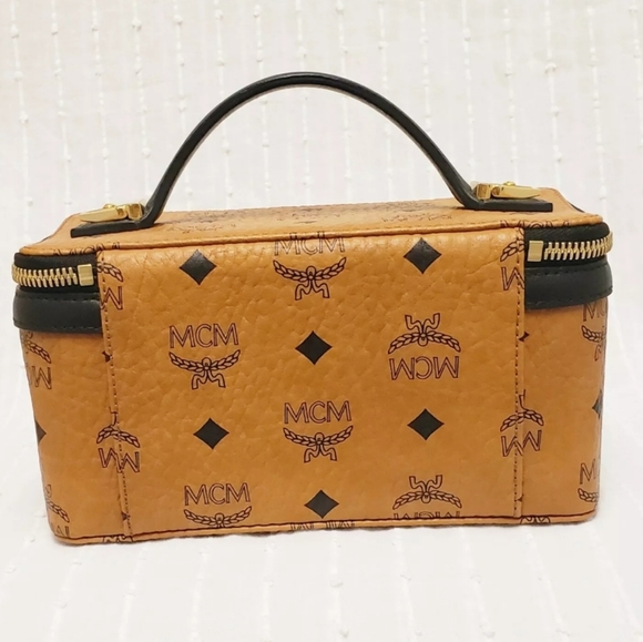 SOLD! MCM Rockstar Vanity Case. Visetos Original - Picture 4 of 8